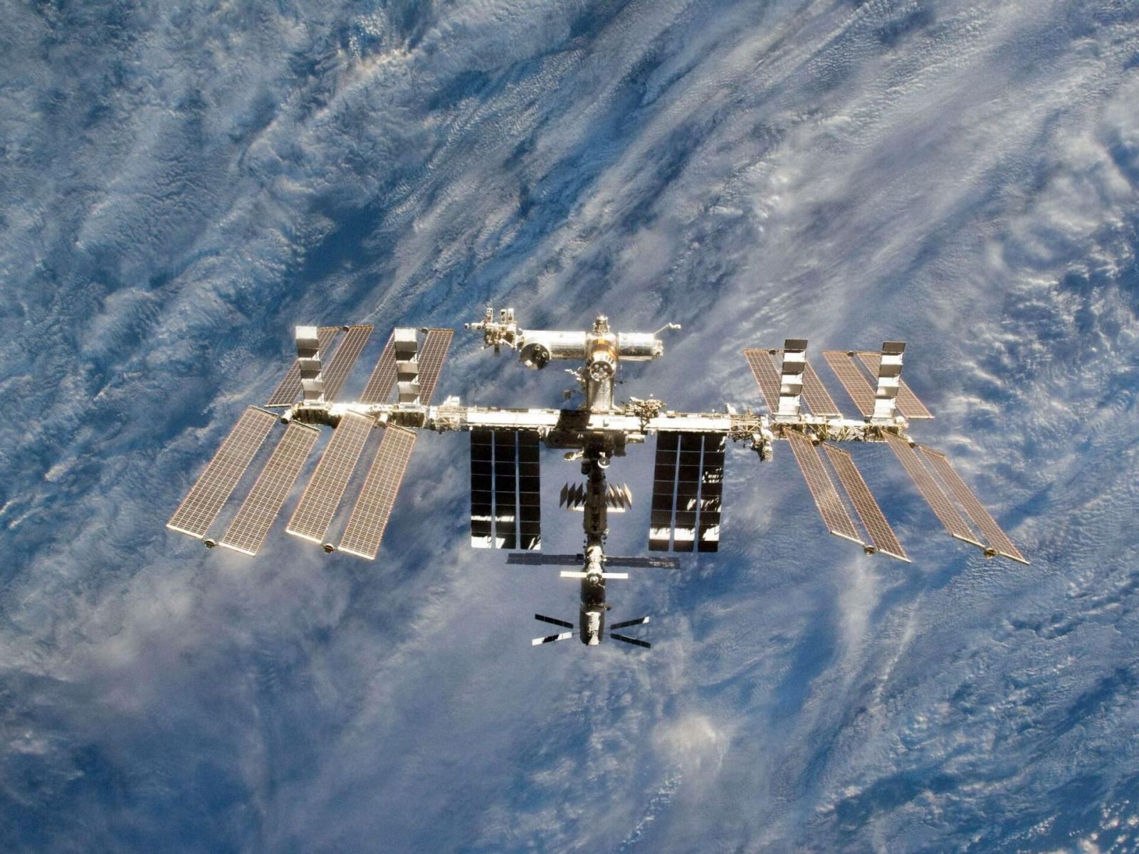 Uluslararası Uzay İstasyonu, Dünya ile Nasıl İletişim Kuruyor?