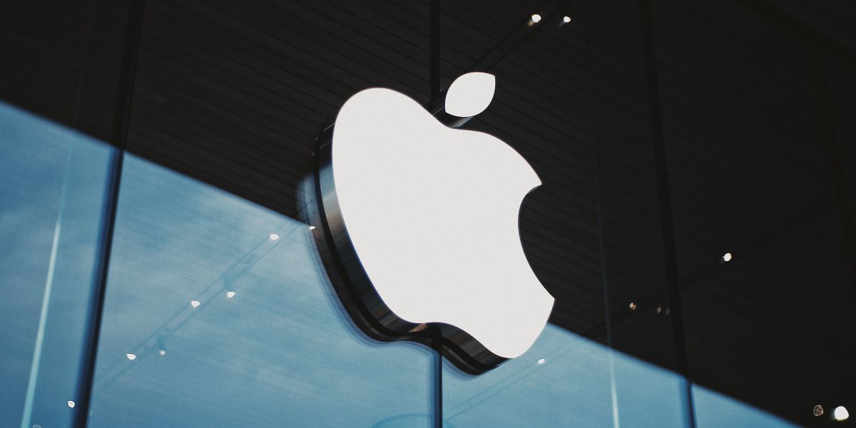 Apple, iPhone'dan iPhone'a aracısız para göndermek üzerine çalışıyor